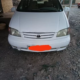 Toyota Sienna 2002