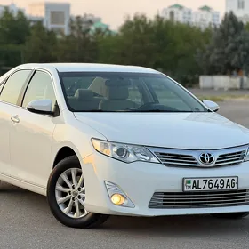 Toyota Camry 2014
