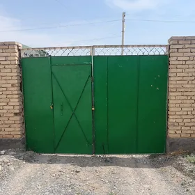 Derweze Ворота