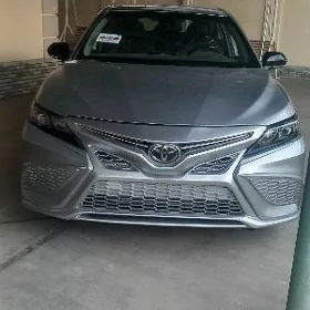 Toyota Camry 2023