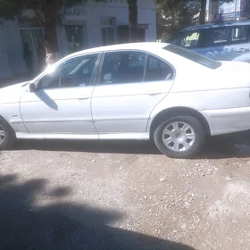 BMW E39 2002