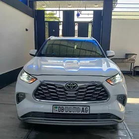 Toyota Highlander 2022