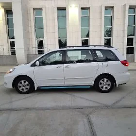 Toyota Sienna 2006