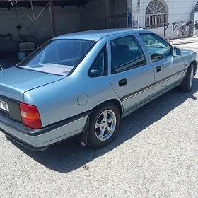 Opel Vectra 1990