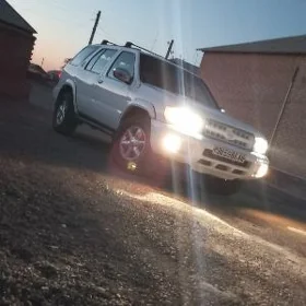 Nissan Pathfinder 2003