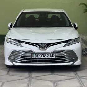 Toyota Camry 2018