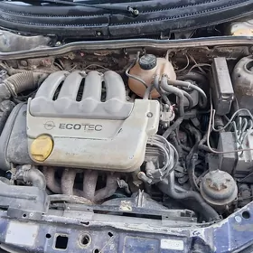 Opel Vita 1995