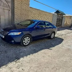 Toyota Camry 2010