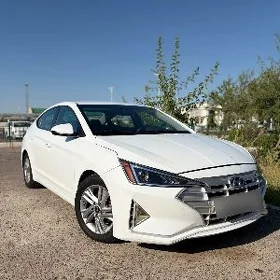 Hyundai Elantra 2020