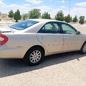 Toyota Camry 2004
