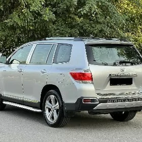 Toyota Highlander 2011