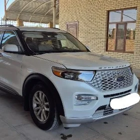 Ford Explorer 2021