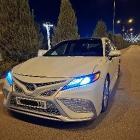 Toyota Camry 2022