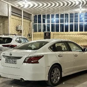 Nissan Altima 2013