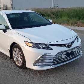 Toyota Camry 2022