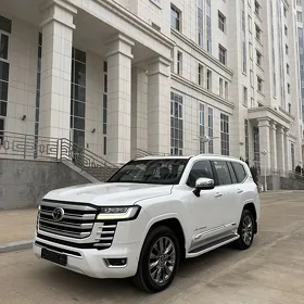 Toyota Land Cruiser 2023
