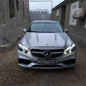 Mercedes-Benz W212 2012