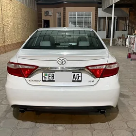 Toyota Camry 2017