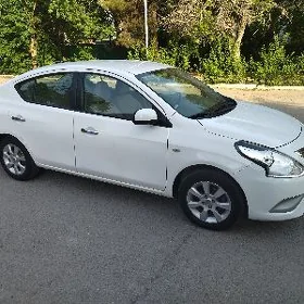 Nissan Sunny 2023