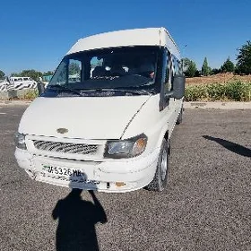 Toyota Hiace 2005
