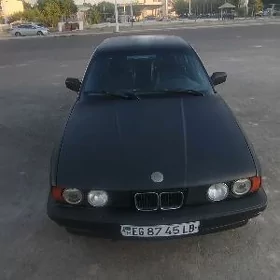 BMW 525 1990
