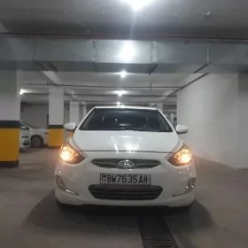 Hyundai Accent 2013
