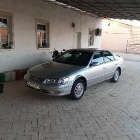 Toyota Camry 2000