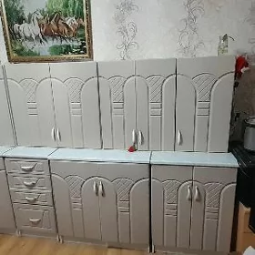 КУХОННЫЙ ГАРНИТУР