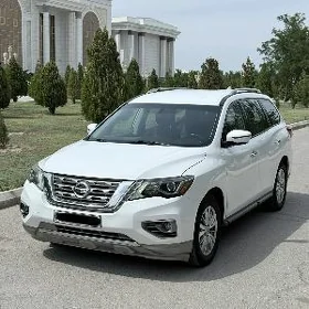 Nissan Pathfinder 2020
