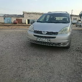 Toyota Sienna 2005