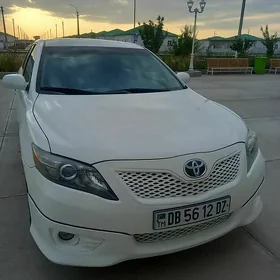 Toyota Camry 2010