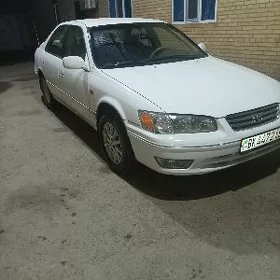Toyota Camry 2001