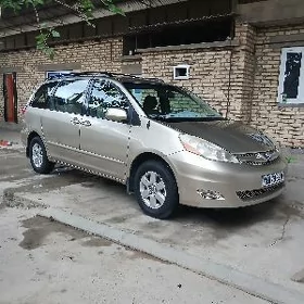 Toyota Sienna 2008