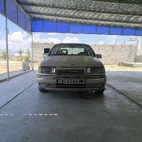 Opel Vectra 1989