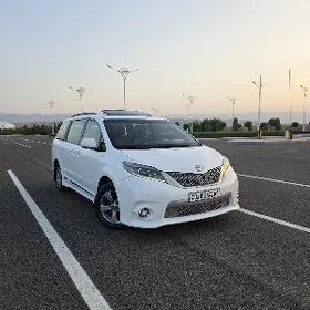 Toyota Sienna 2017