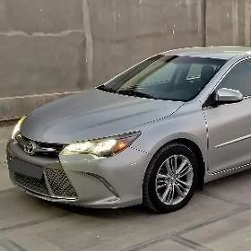 Toyota Camry 2017
