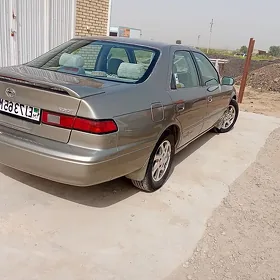 Toyota Camry 1999