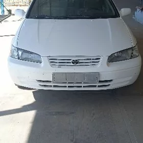 Toyota Camry 1999