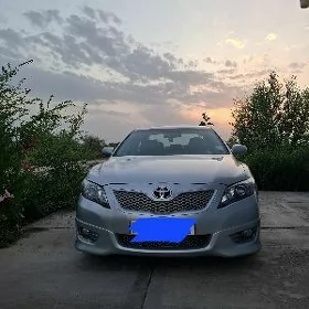 Toyota Camry 2010