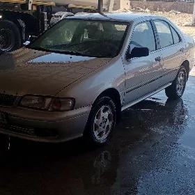Nissan Sunny 1999