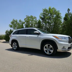 Toyota Highlander 2016