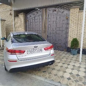 Kia Optima 2020