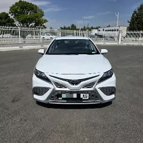 Toyota Camry 2022