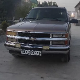 Nissan NV2500 2000