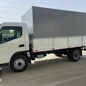 Mitsubishi Canter 2025