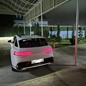 Genesis GV70 2022