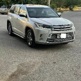 Toyota Highlander 2018