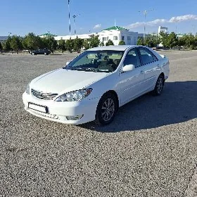 Toyota Camry 2005