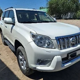 Toyota Land Cruiser Prado 2011
