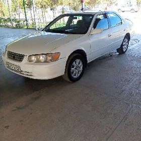 Toyota Camry 2000
